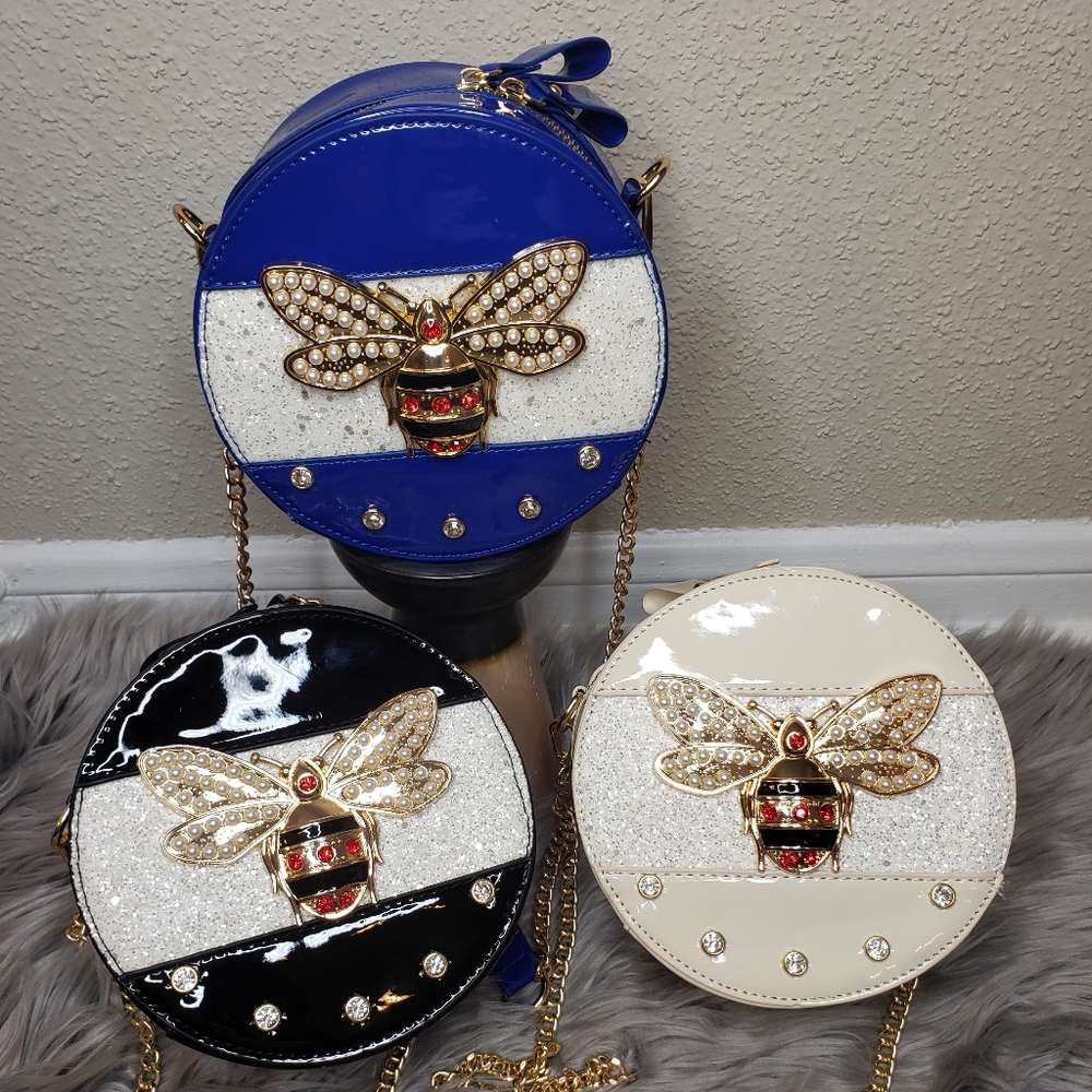 Trendy round Bee crossbody